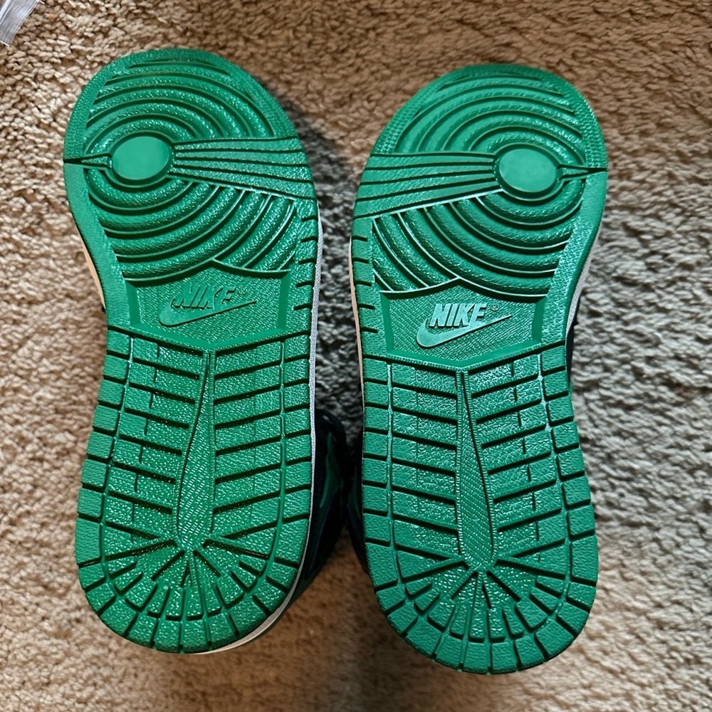 Jordan 1 - Picture 4 of 6